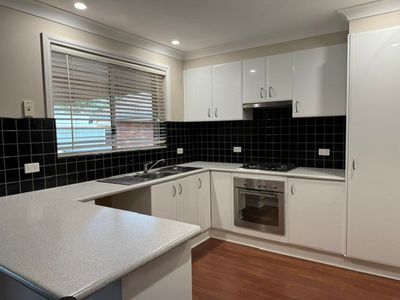 7 Cobden Place, Parkes