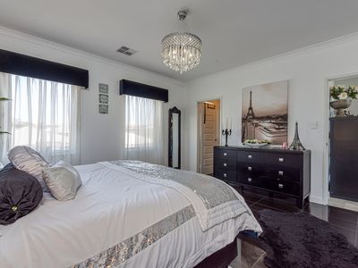 8 Harlequin Way, Yanchep