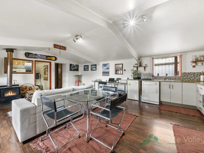 32 Young Crescent, Tawonga South
