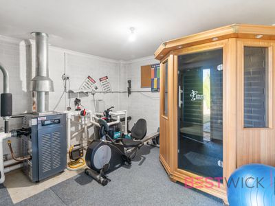 35 Cottonwood Drive, Eglinton