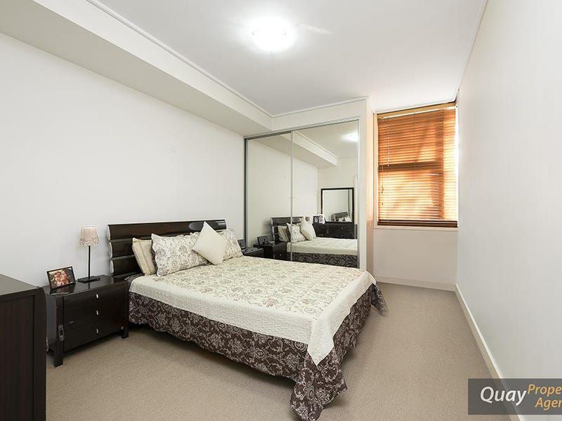 222 / 25 Bennelong Pwy, Wentworth Point