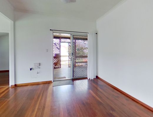 Quaint home in market town location image 8