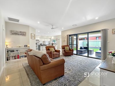 6 Crossroads Drive, Dubbo