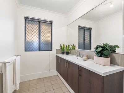 2 Anchorage Loop, Canning Vale
