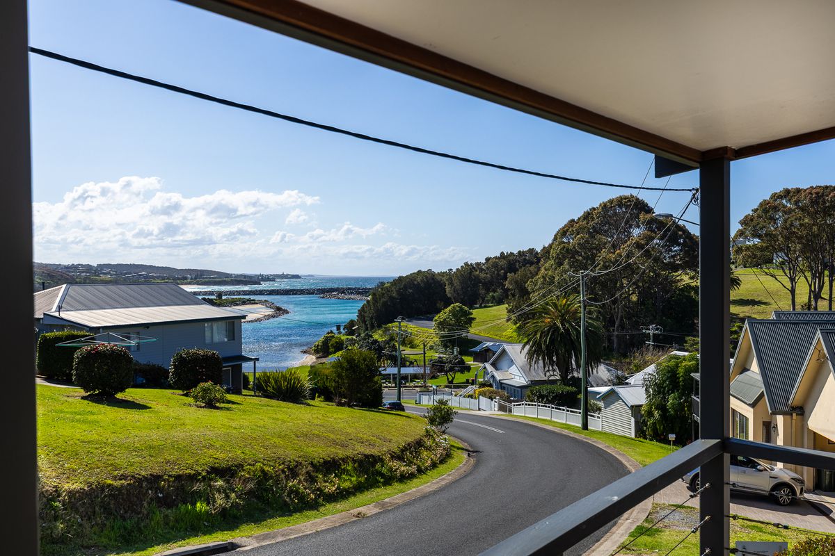 8A Noorooma Crescent, Narooma