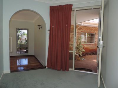 27 Halgania Way, Duncraig