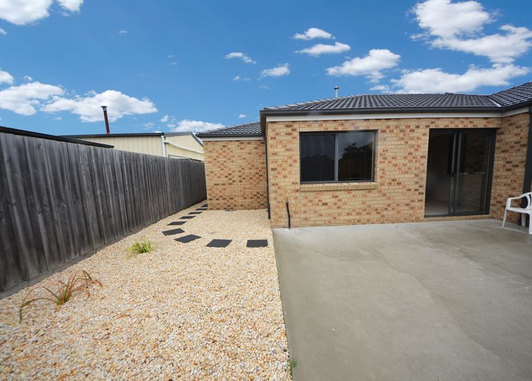 48 Madeira Close, Portland