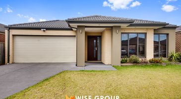 19 Faringdon Crescent, Cranbourne North