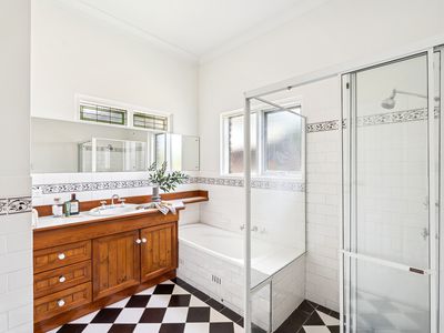 2A Cotham Avenue, Kensington Park