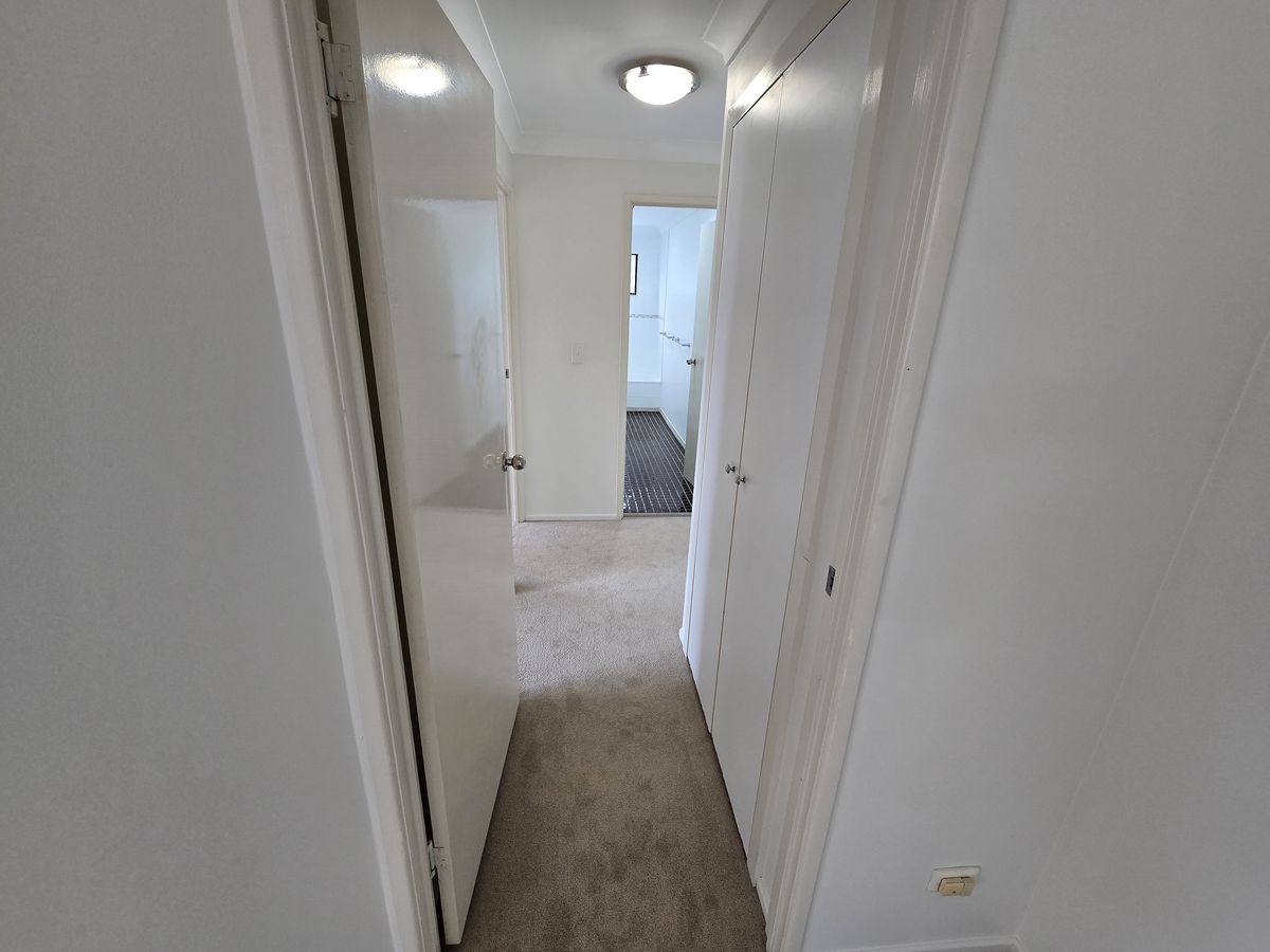 3 / 4 Sheehan Street, Milton