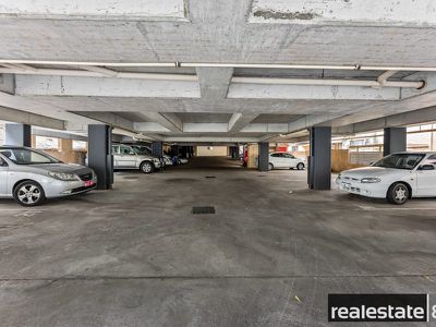 19 / 35 Goderich, East Perth