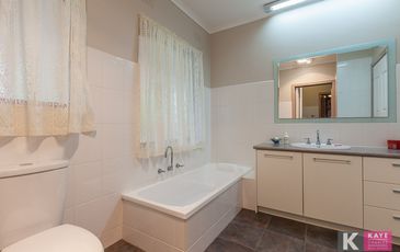 90 Stoney Creek Road, Beaconsfield Upper