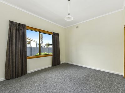 8 Science Avenue, Millicent