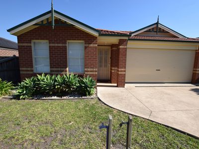 19 Bushranger Boulevard, Cranbourne East