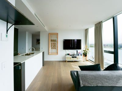 810 / 915 Collins Street, Docklands