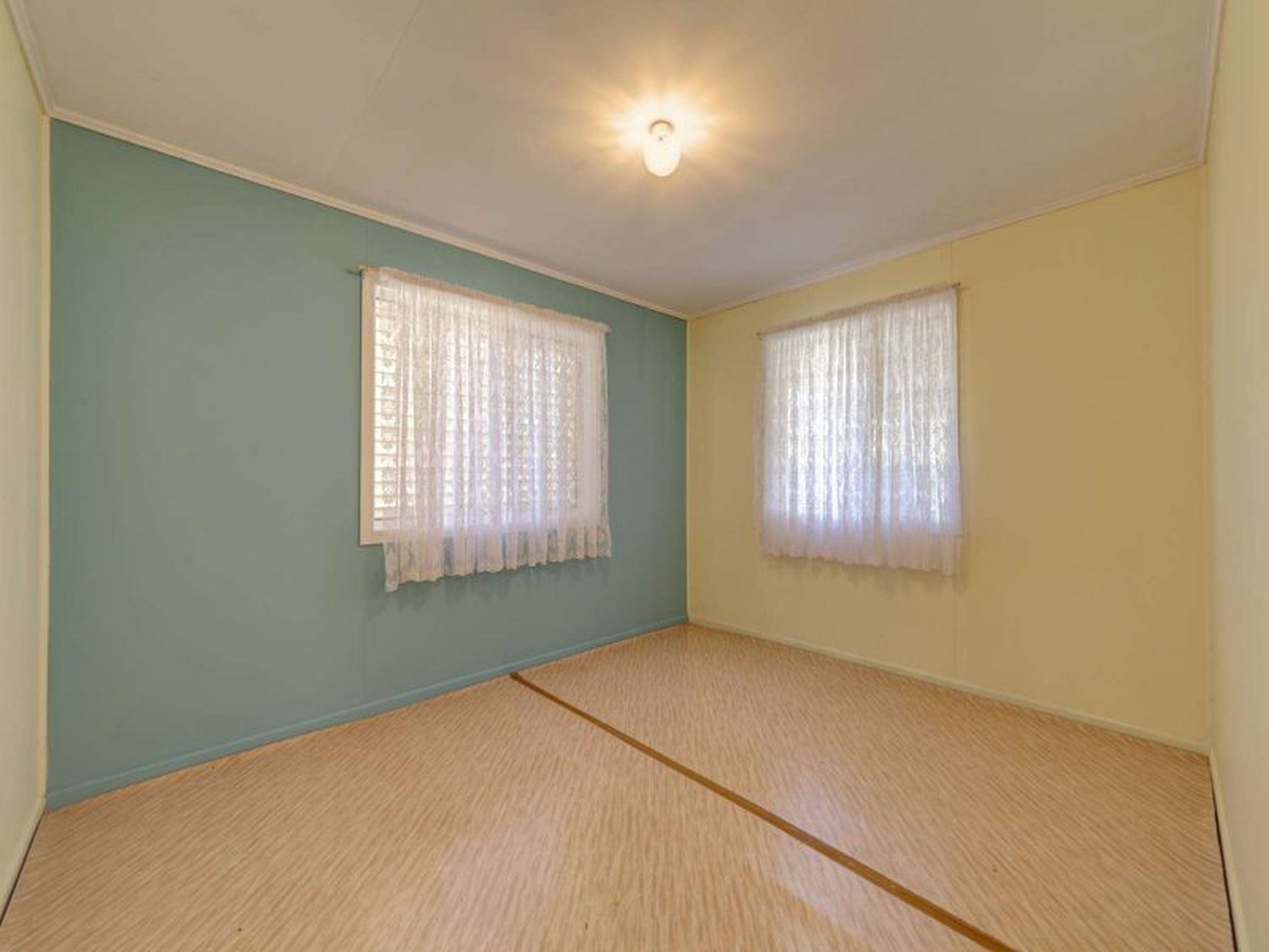 8 Black Street, Norville