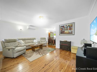 10 Firmstone Gardens, Arncliffe