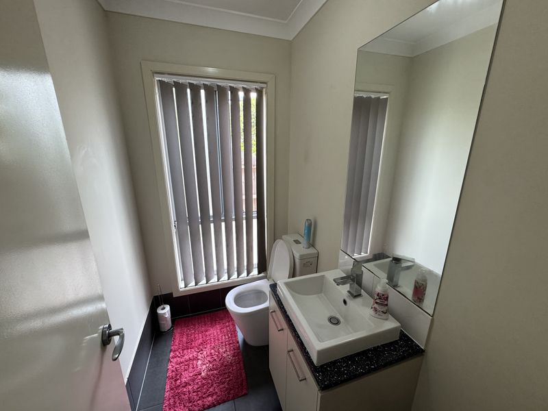 73 Jamboree Avenue, Leppington