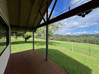 5851 The Bucketts Way, Bootawa