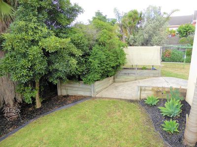 8 Bent Road, Wandana Heights
