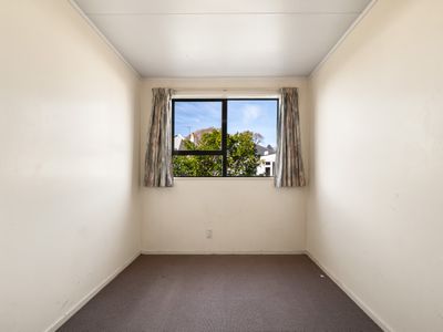 10D Law Street, Caversham