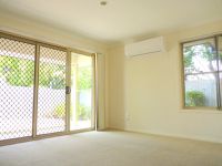 U18  49 Didcot St, Kuraby