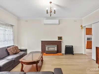 93 Broadhurst Avenue, Reservoir