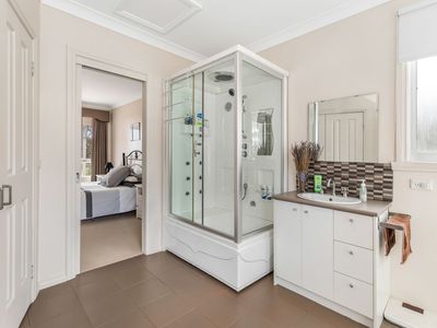65 Leckies Drive, Mount Camel