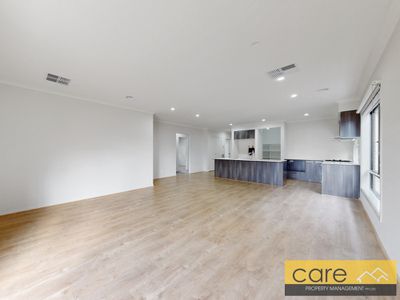 17 Vielo Circuit, Clyde North