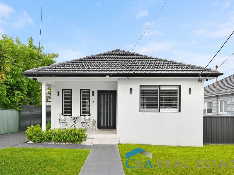 218 WATERLOO ROAD, Greenacre