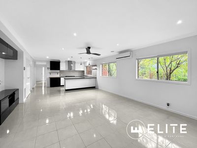 19 Kensington Square, Drouin