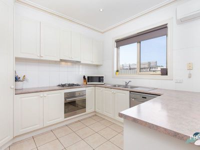 3 / 8-10 Coop Street, Werribee