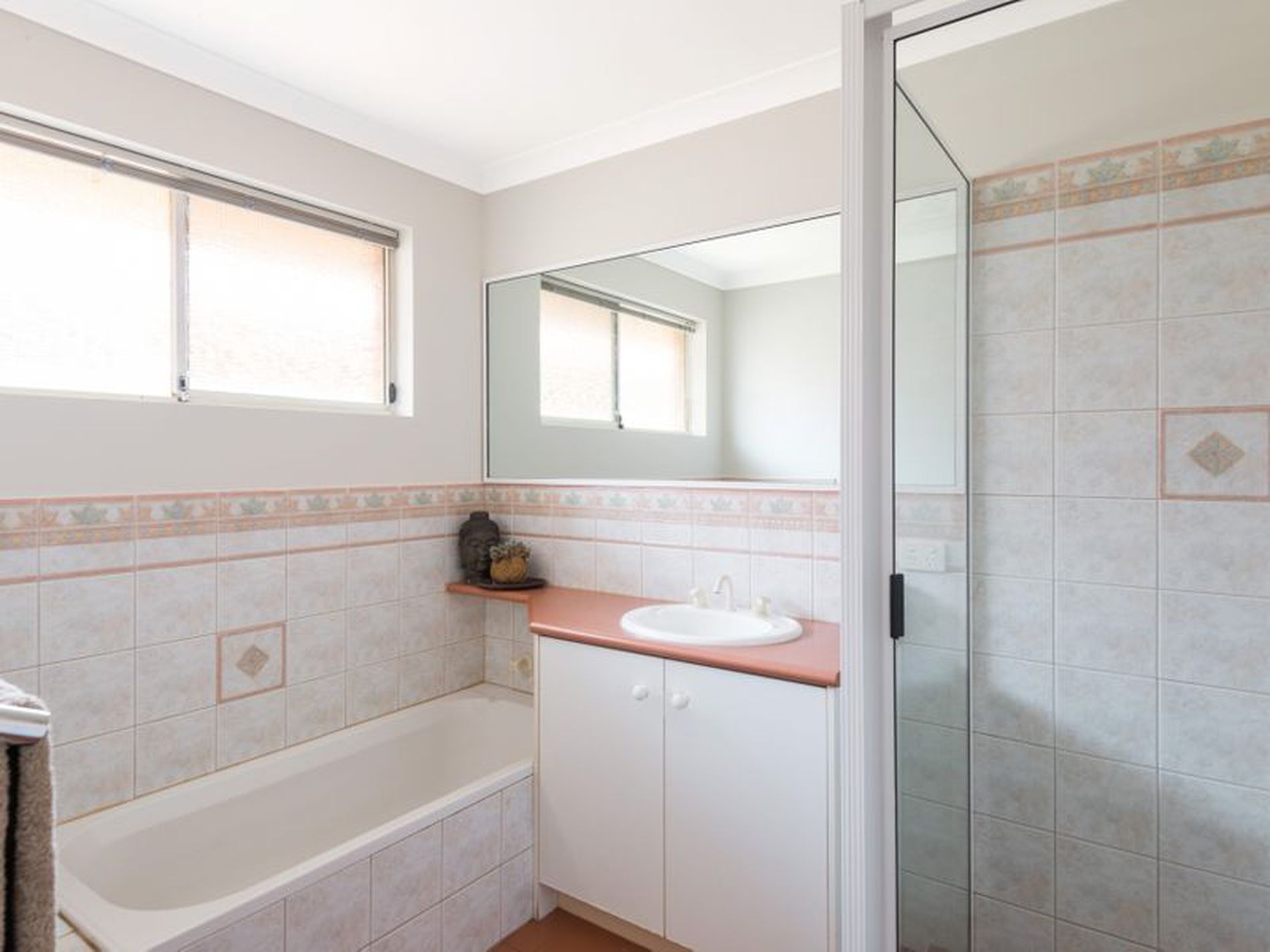 29 Tindals Crescent, Hannans