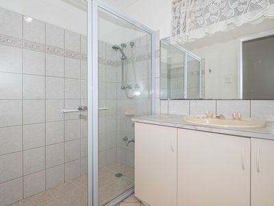13 Mimosa Court, Kelmscott