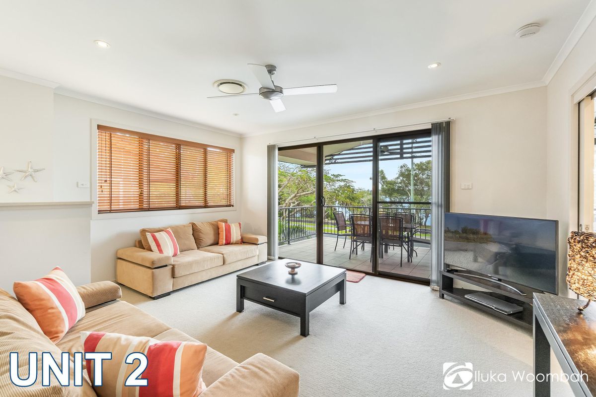 1 & 2 / 38 Marandowie Drive, Iluka