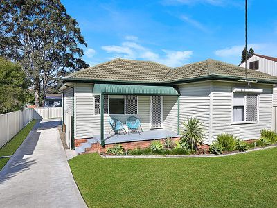 69 Mirrabooka Road, Lake Heights