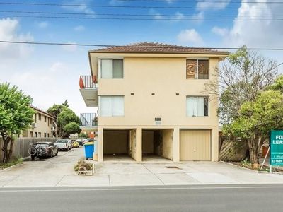 5 / 709 Barkly Street, West Footscray