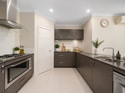 25 Baddesley Way, Canning Vale