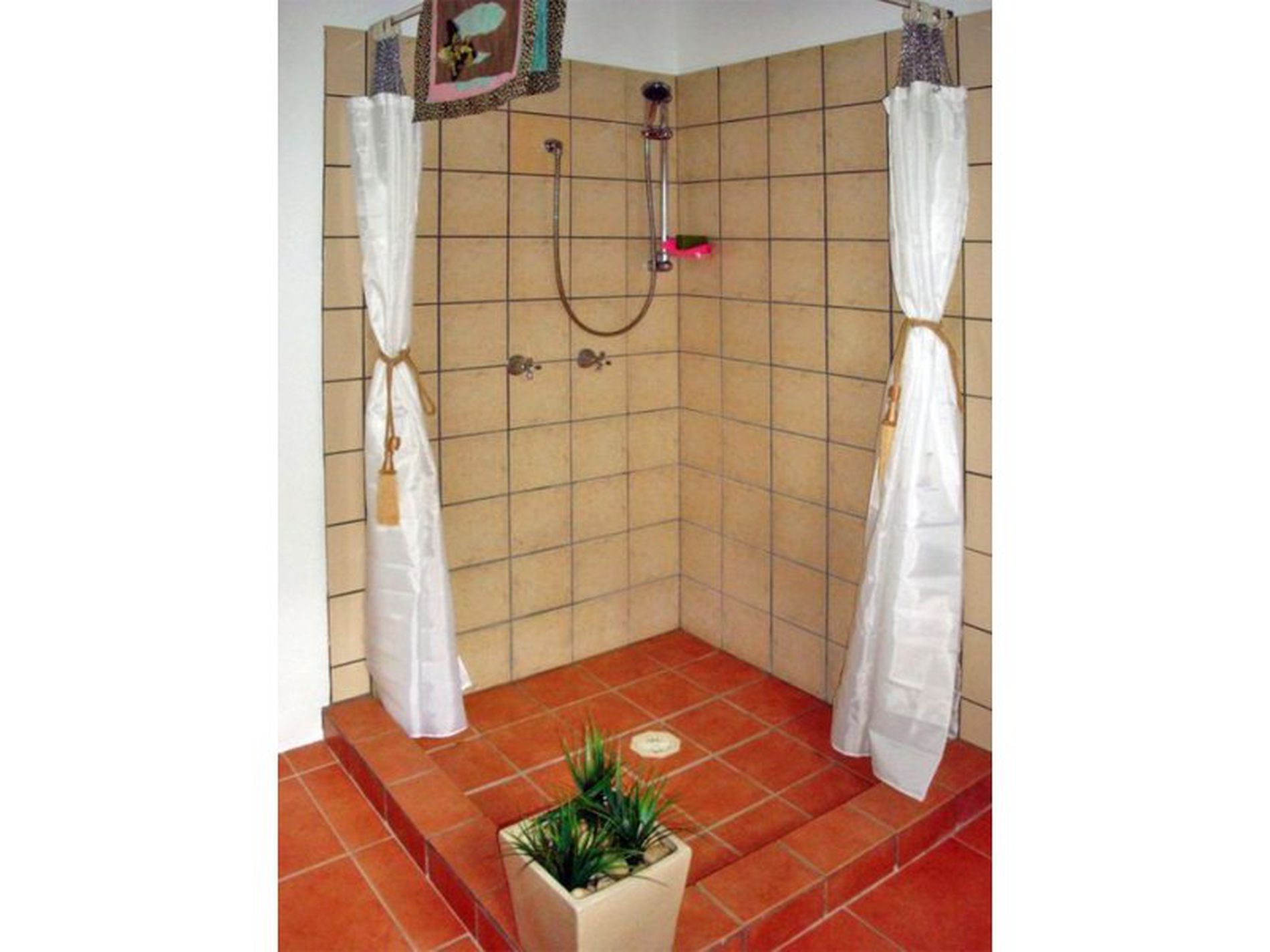 42 George Avenue, Kings Point