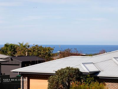 16 The Crest, Merimbula