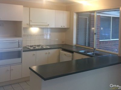 2 Kenton Walk, Narre Warren South