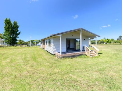 1514 Run Road, Tapora