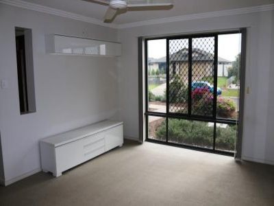 17 Rochester Court, Urraween