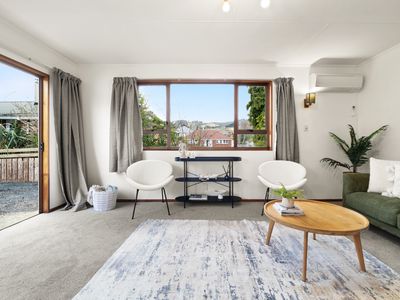 B / 352 Pine Hill Road, Liberton