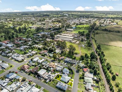 8 Charles Street, Wauchope