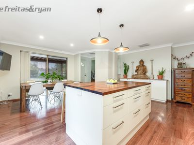 4 Gwalia Place, Bibra Lake