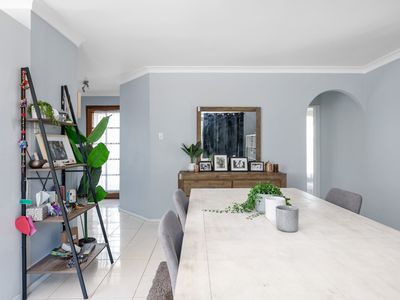 4 St John Grove, Hannans