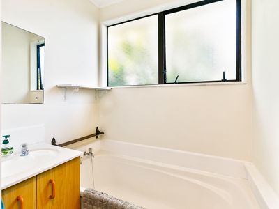 1/14 Compass Place, Te Atatu Peninsula