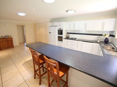21 Namoi Crescent, Dubbo