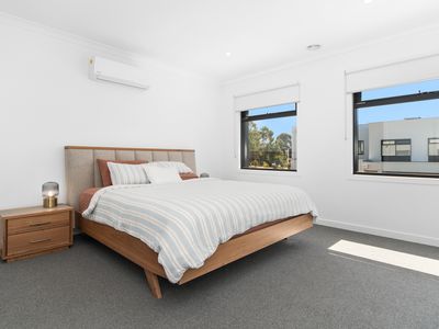4 Wineglass Walk, Carrum Downs